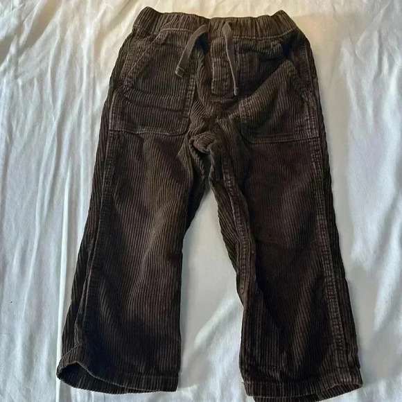 GAP - 2 piece toddler outfit/set.  Size 2 - Picture 5 of 7